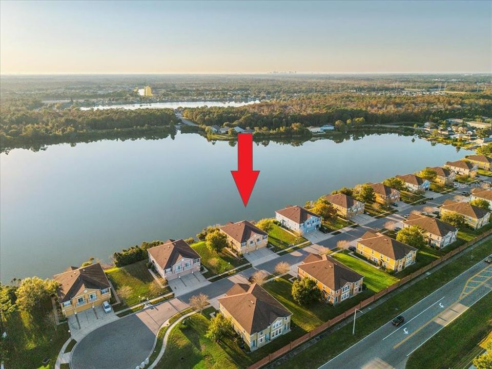 For Sale: $310,000 (2 beds, 2 baths, 1276 Square Feet)