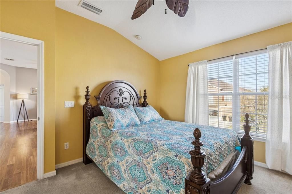 For Sale: $310,000 (2 beds, 2 baths, 1276 Square Feet)