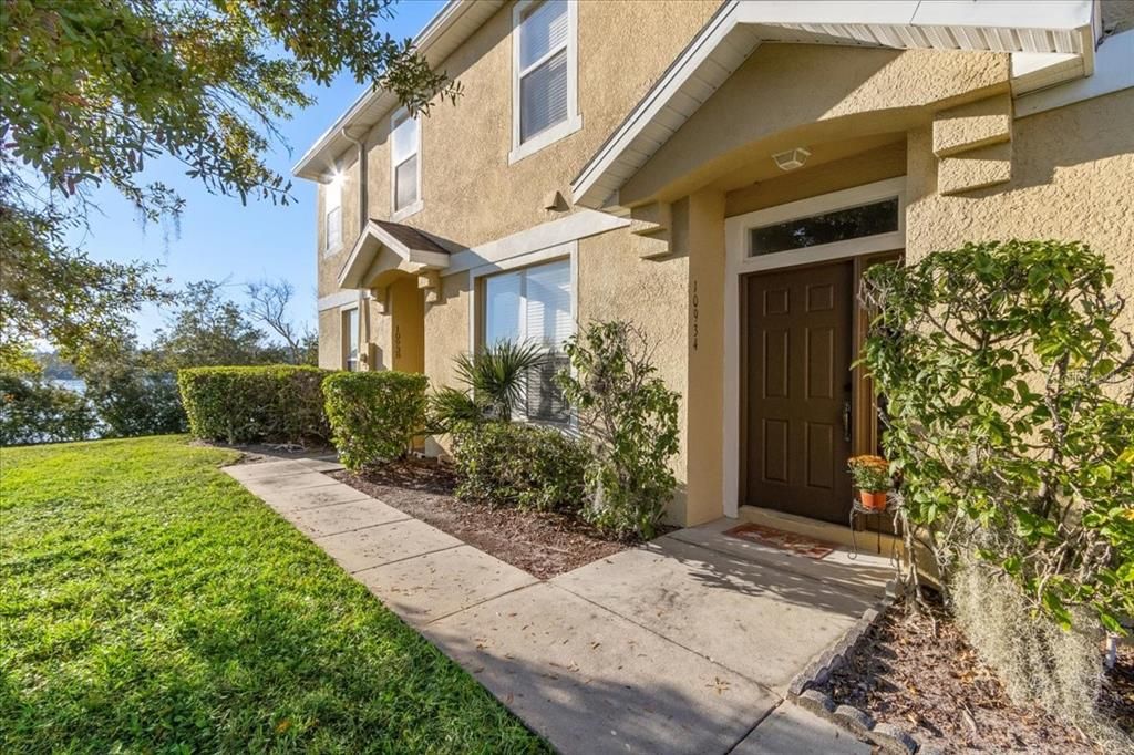 For Sale: $310,000 (2 beds, 2 baths, 1276 Square Feet)