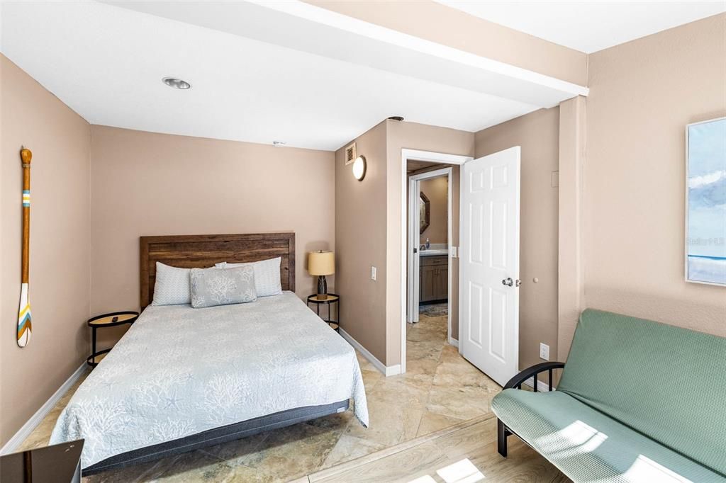 For Sale: $1,200,000 (3 beds, 2 baths, 1545 Square Feet)