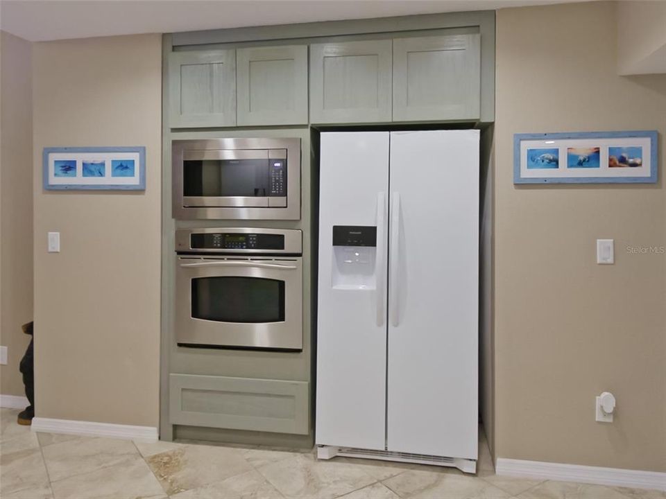 For Sale: $1,200,000 (3 beds, 2 baths, 1545 Square Feet)