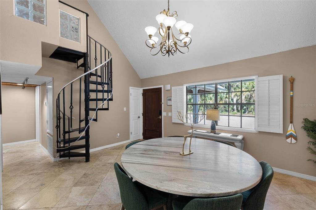 For Sale: $1,200,000 (3 beds, 2 baths, 1545 Square Feet)