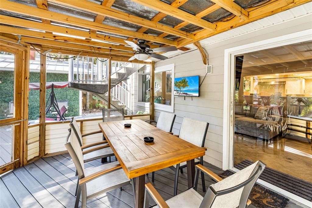 For Sale: $1,200,000 (3 beds, 2 baths, 1545 Square Feet)