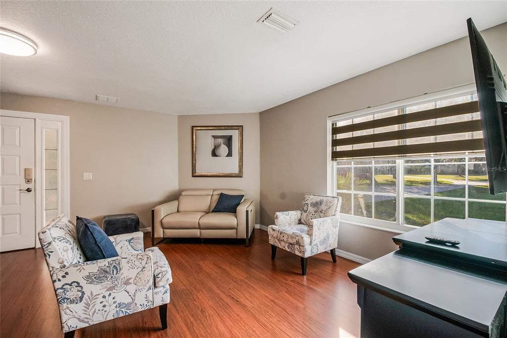 En Venta: $1,199,900 (5 camas, 5 baños, 4981 Pies cuadrados)