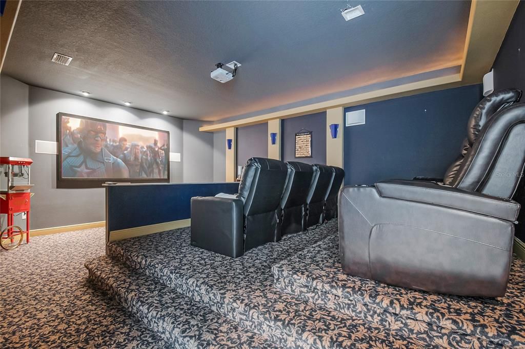 En Venta: $1,199,900 (5 camas, 5 baños, 4981 Pies cuadrados)