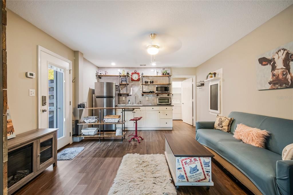 En Venta: $1,199,900 (5 camas, 5 baños, 4981 Pies cuadrados)