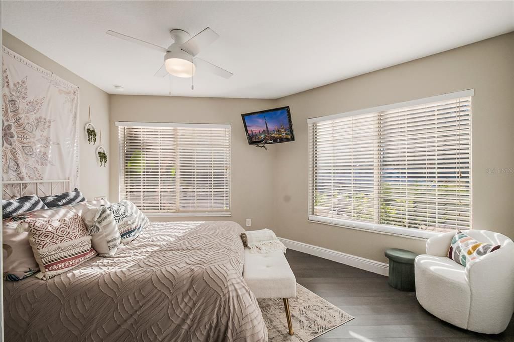 En Venta: $1,199,900 (5 camas, 5 baños, 4981 Pies cuadrados)