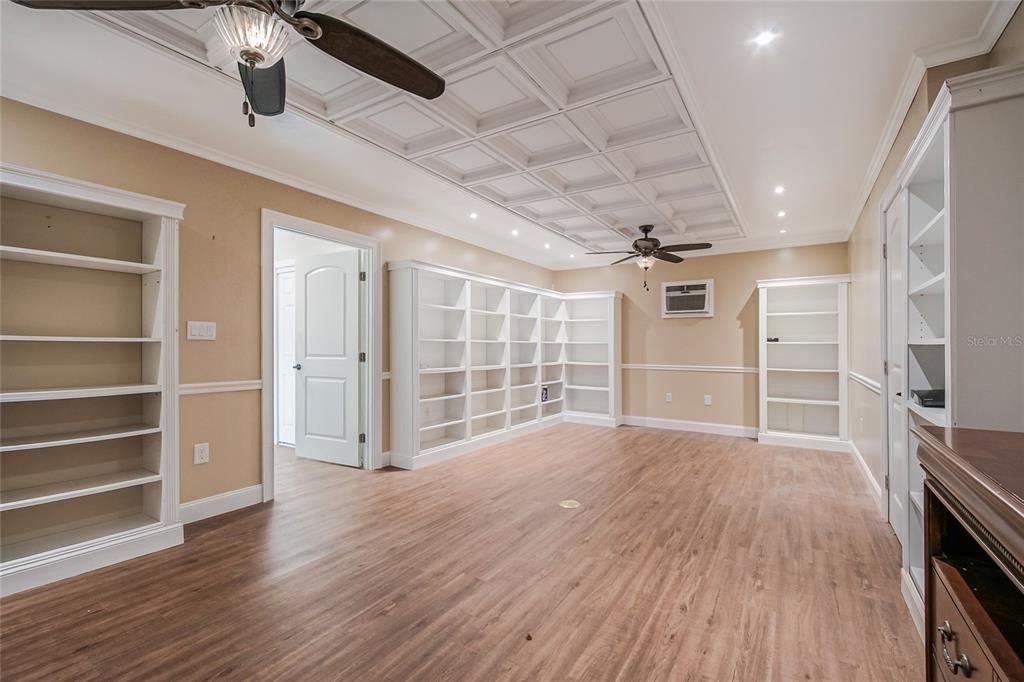 En Venta: $1,199,900 (5 camas, 5 baños, 4981 Pies cuadrados)