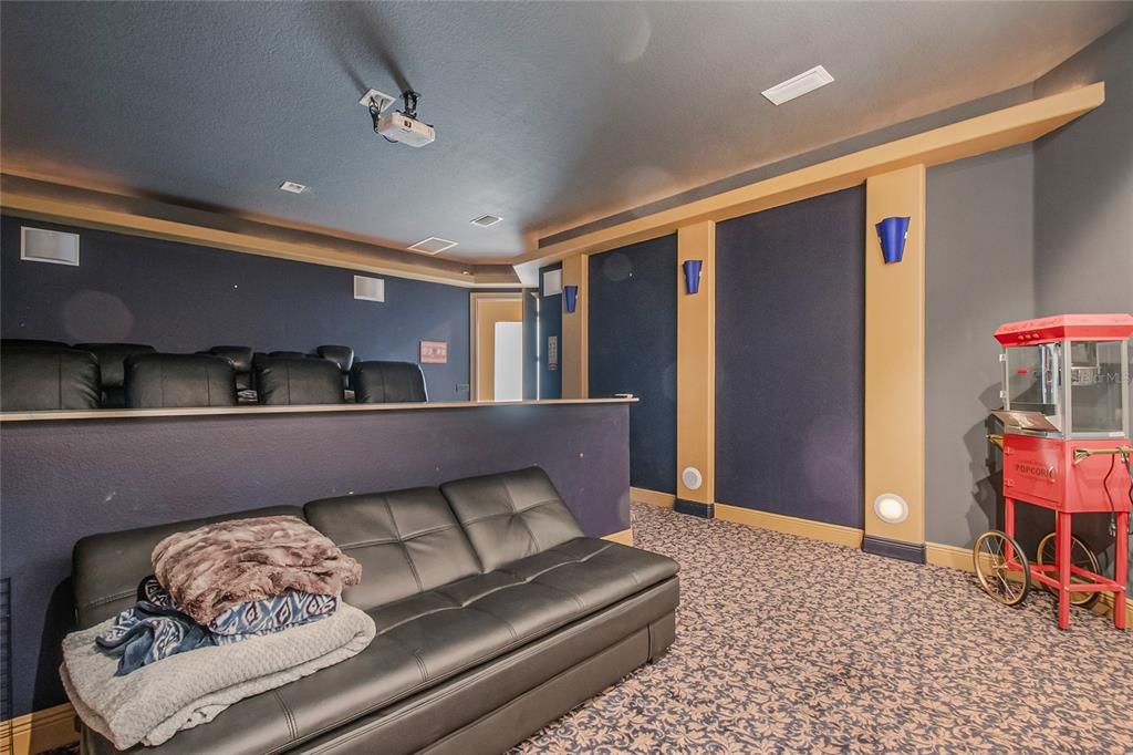 En Venta: $1,199,900 (5 camas, 5 baños, 4981 Pies cuadrados)