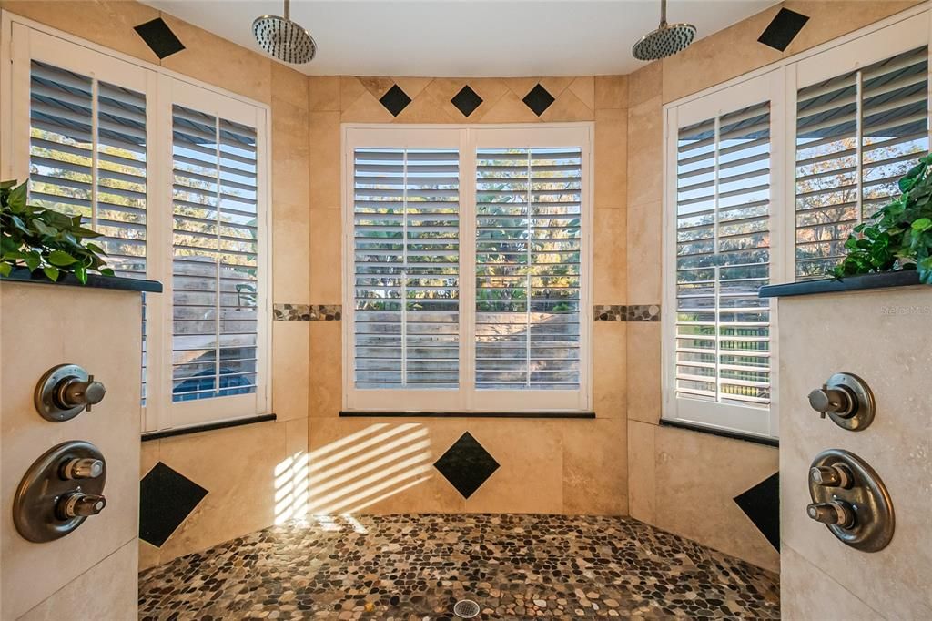 En Venta: $1,199,900 (5 camas, 5 baños, 4981 Pies cuadrados)