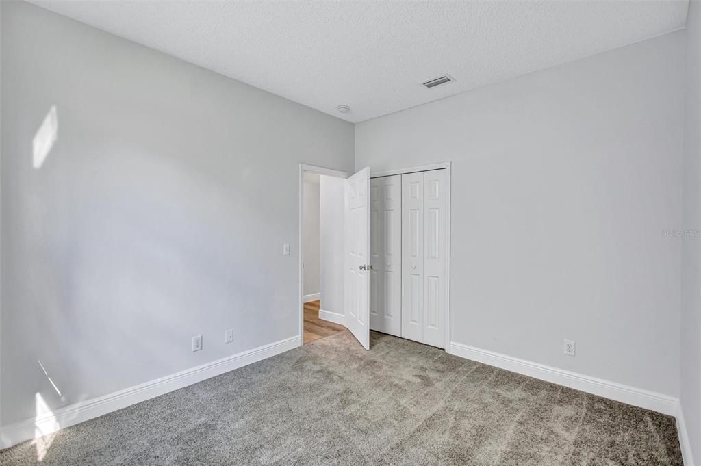 待售: $469,000 (4 贝兹, 2 浴室, 1825 平方英尺)