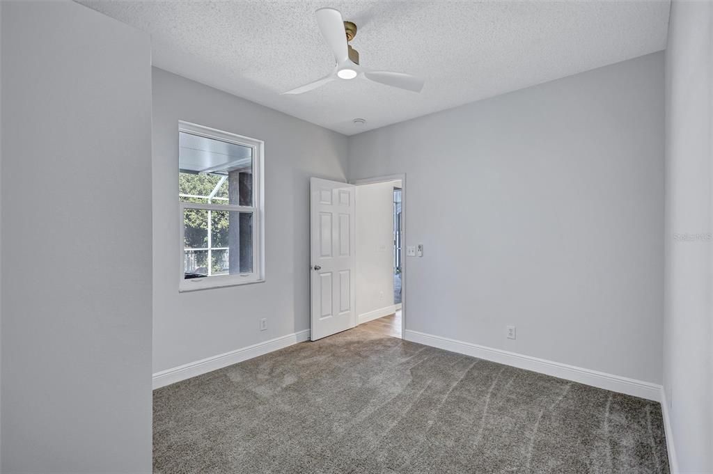 待售: $469,000 (4 贝兹, 2 浴室, 1825 平方英尺)