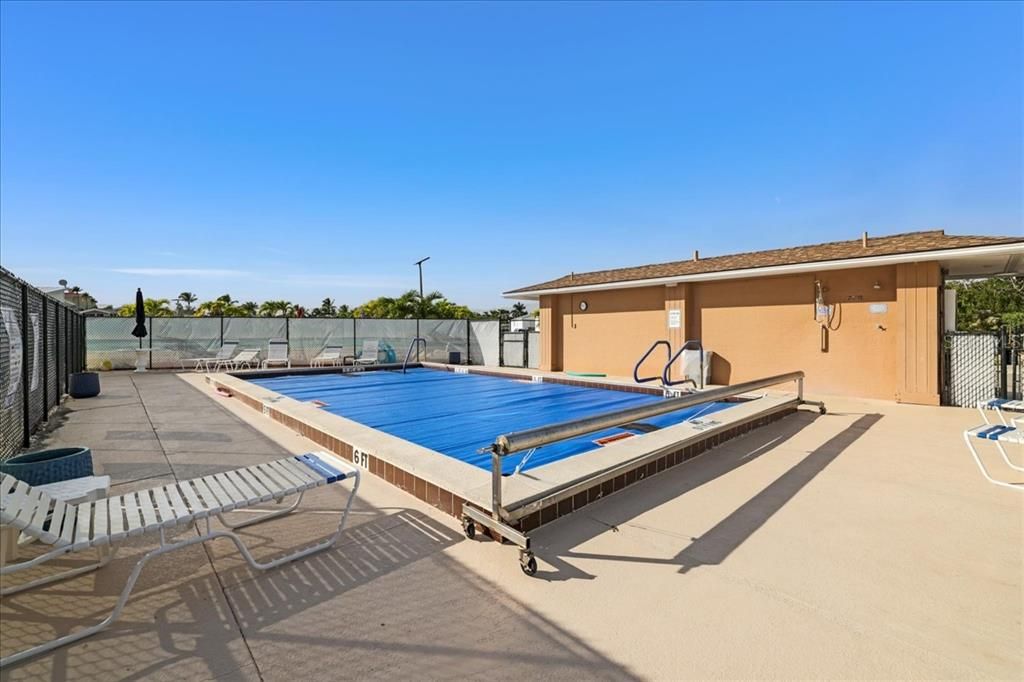 待售: $199,990 (2 贝兹, 2 浴室, 748 平方英尺)