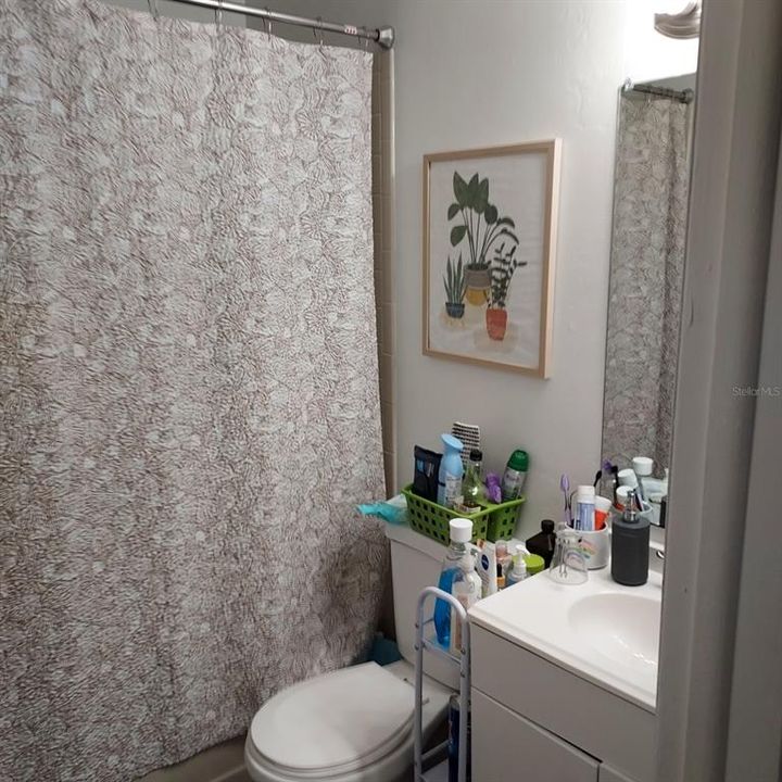 Active With Contract: $260,000 (3 beds, 2 baths, 1337 Square Feet)