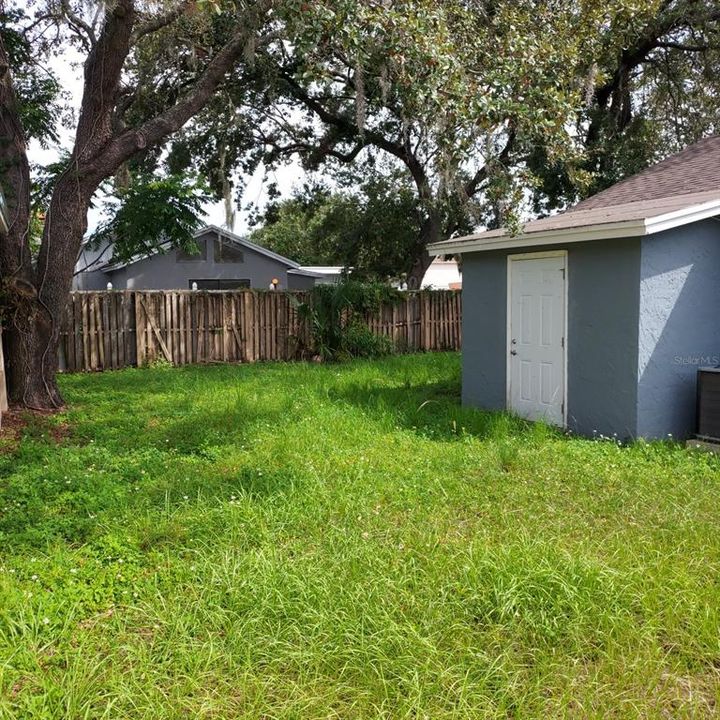 Active With Contract: $260,000 (3 beds, 2 baths, 1337 Square Feet)