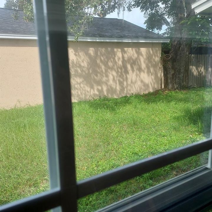 Active With Contract: $260,000 (3 beds, 2 baths, 1337 Square Feet)