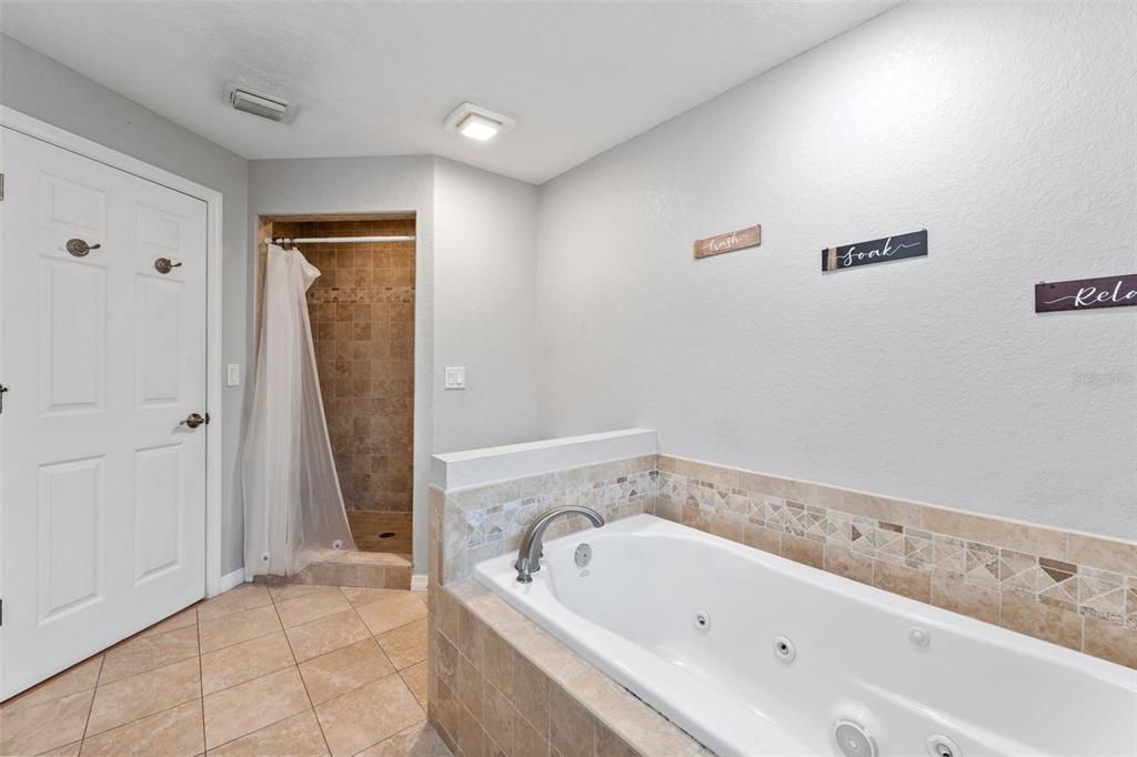 For Sale: $648,000 (4 beds, 3 baths, 2112 Square Feet)