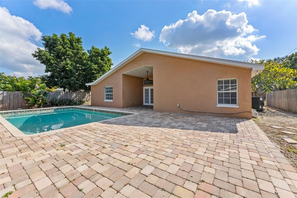 For Sale: $648,000 (4 beds, 3 baths, 2112 Square Feet)