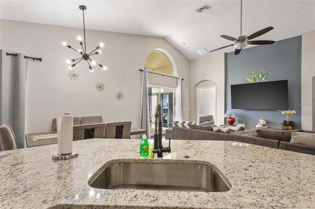 En Renta: $3,500 (4 camas, 3 baños, 1902 Pies cuadrados)