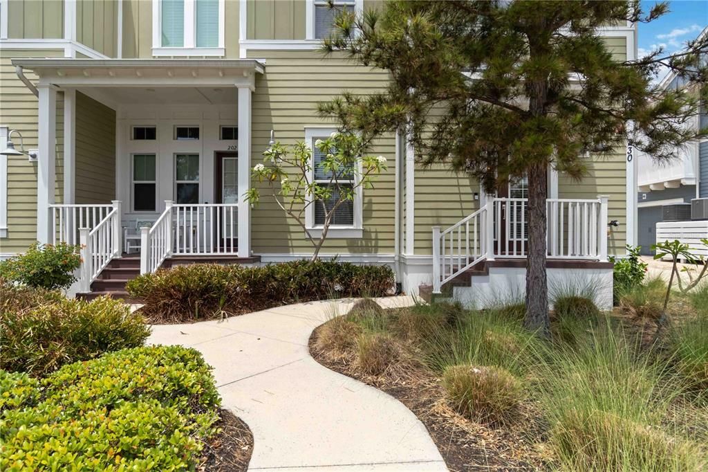 En Venta: $894,000 (2 camas, 2 baños, 2167 Pies cuadrados)