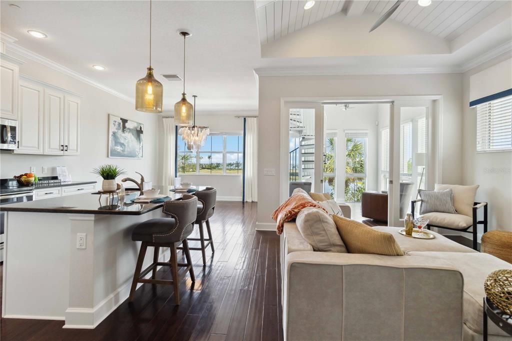 En Venta: $894,000 (2 camas, 2 baños, 2167 Pies cuadrados)