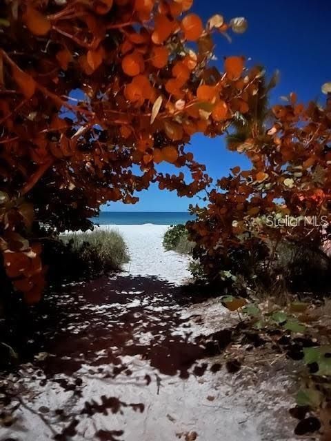 En Venta: $3,150,000 (4 camas, 3 baños, 2701 Pies cuadrados)