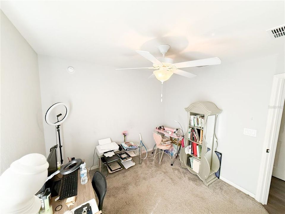 待售: $324,990 (4 贝兹, 2 浴室, 1689 平方英尺)