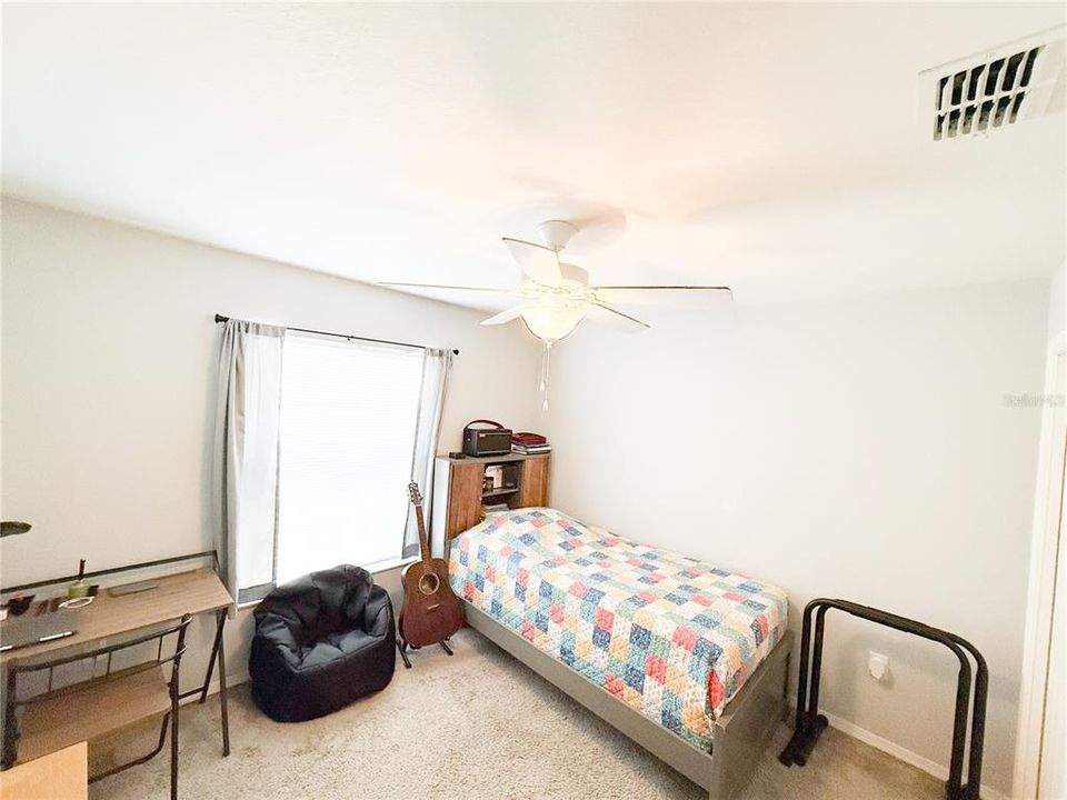 待售: $324,990 (4 贝兹, 2 浴室, 1689 平方英尺)