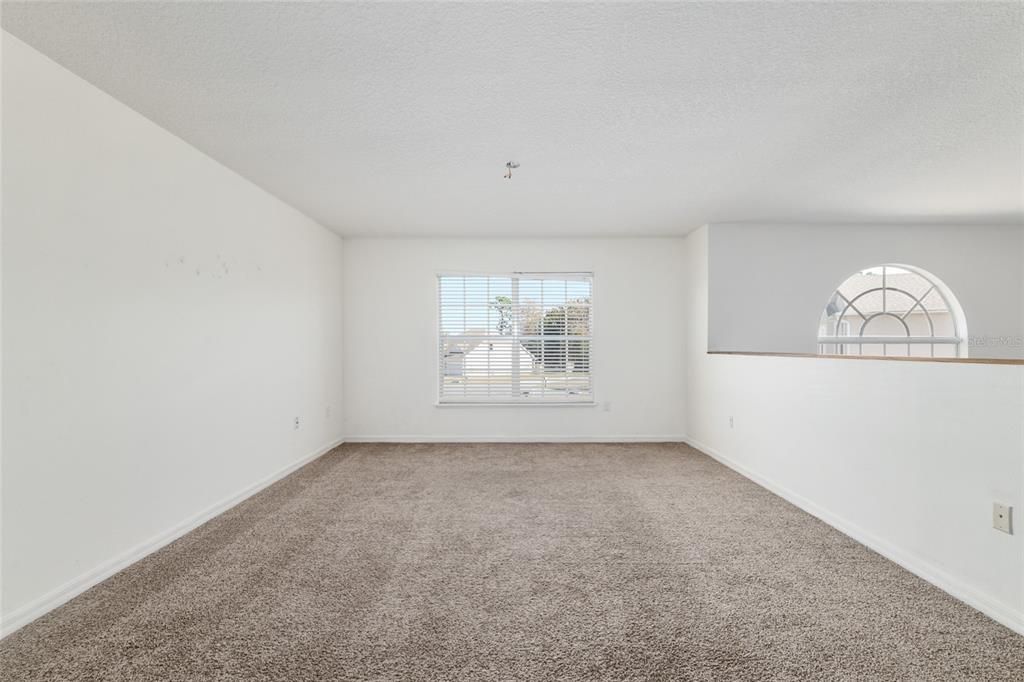 Под контрактом: $350,000 (5 спален, 2 ванн, 2906 Квадратных фут)