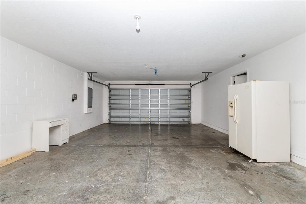 Под контрактом: $350,000 (5 спален, 2 ванн, 2906 Квадратных фут)