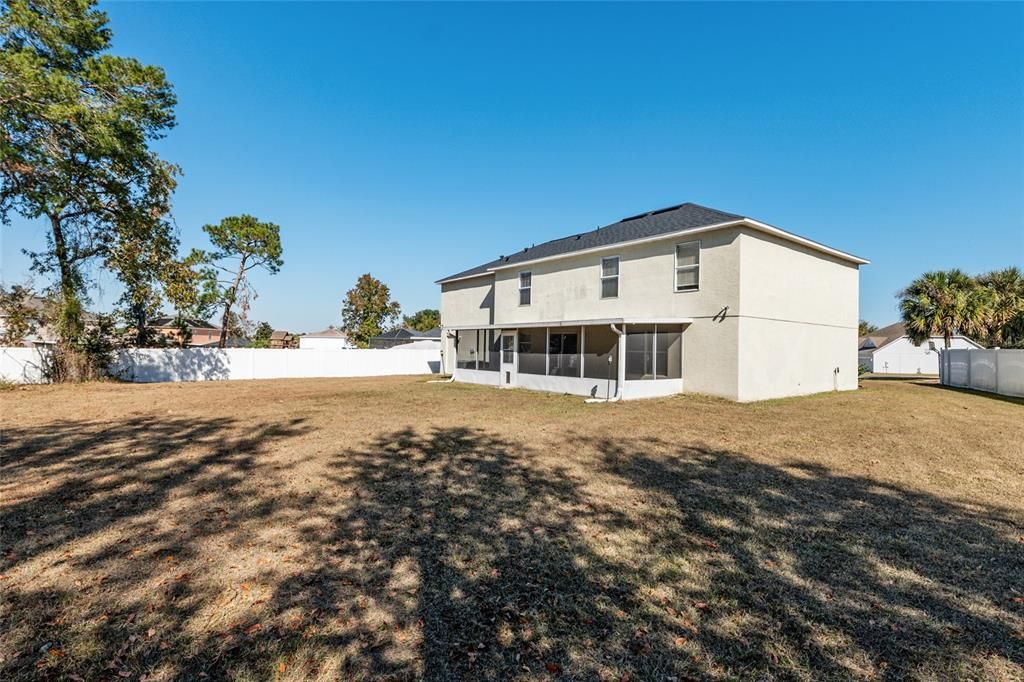 Под контрактом: $350,000 (5 спален, 2 ванн, 2906 Квадратных фут)