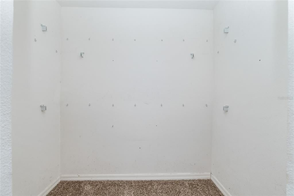 Под контрактом: $350,000 (5 спален, 2 ванн, 2906 Квадратных фут)