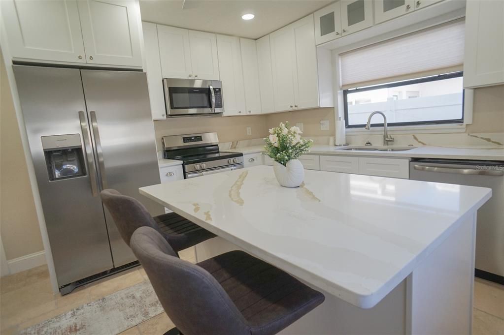 For Rent: $8,000 (3 beds, 3 baths, 2056 Square Feet)