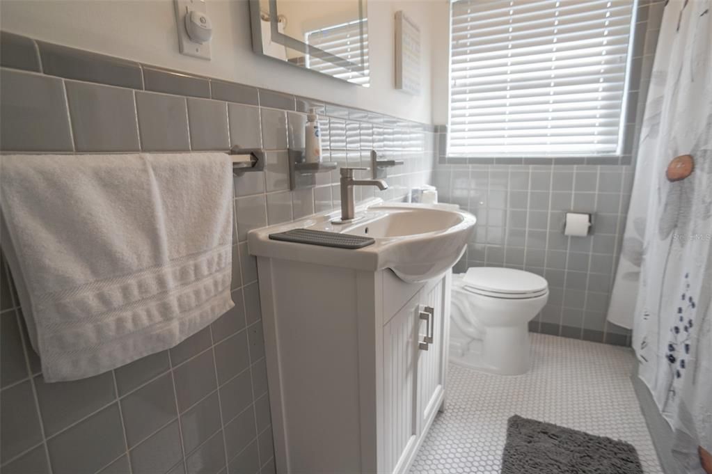 В аренду: $8,000 (3 спален, 3 ванн, 2056 Квадратных фут)