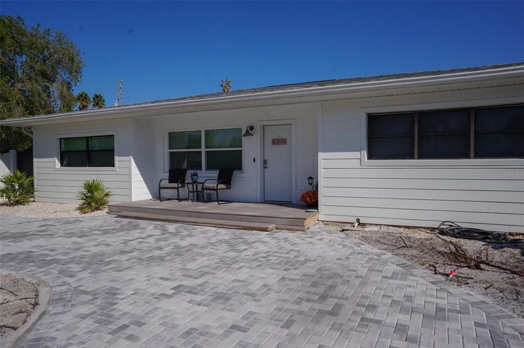 For Rent: $8,000 (3 beds, 3 baths, 2056 Square Feet)