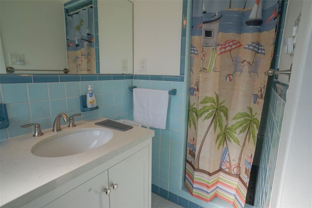 В аренду: $8,000 (3 спален, 3 ванн, 2056 Квадратных фут)