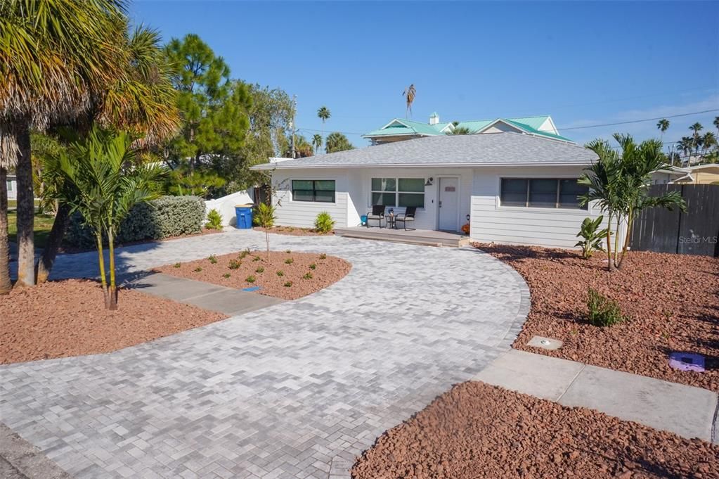 В аренду: $8,000 (3 спален, 3 ванн, 2056 Квадратных фут)