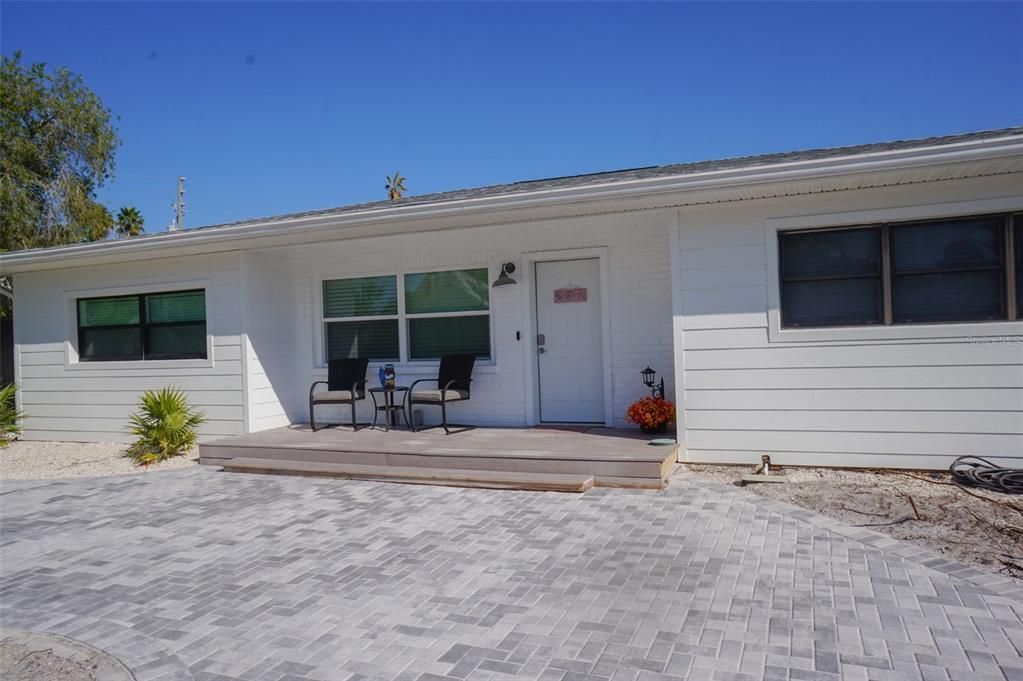 For Rent: $8,000 (3 beds, 3 baths, 2056 Square Feet)