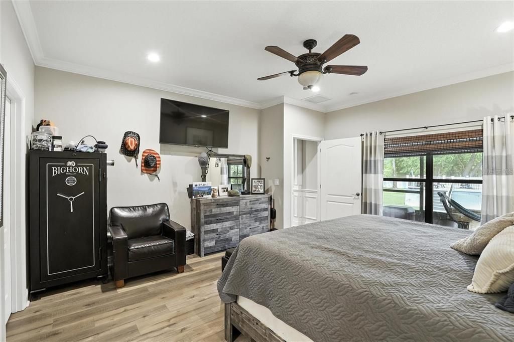 На продажу: $895,000 (5 спален, 3 ванн, 3620 Квадратных фут)