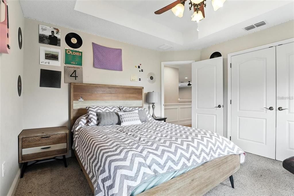 На продажу: $895,000 (5 спален, 3 ванн, 3620 Квадратных фут)