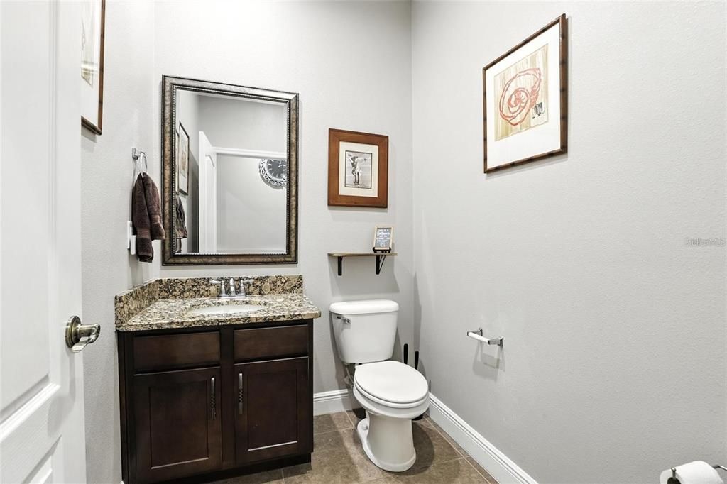 На продажу: $895,000 (5 спален, 3 ванн, 3620 Квадратных фут)