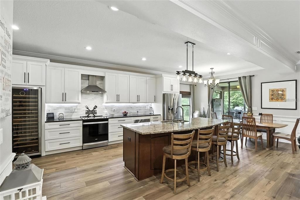 На продажу: $895,000 (5 спален, 3 ванн, 3620 Квадратных фут)