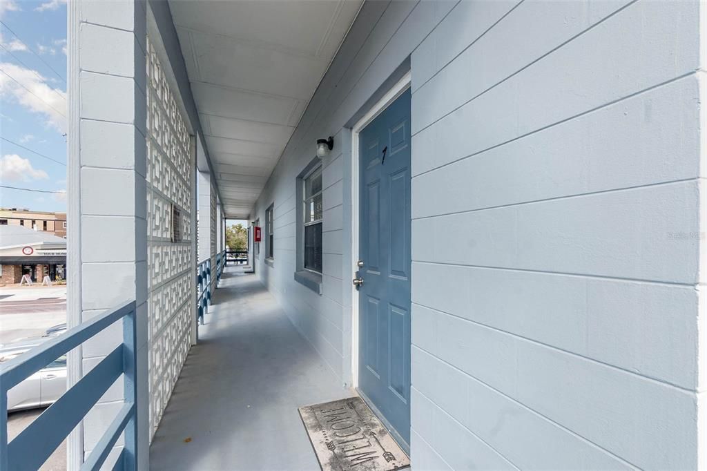 For Rent: $1,325 (1 beds, 1 baths, 557 Square Feet)