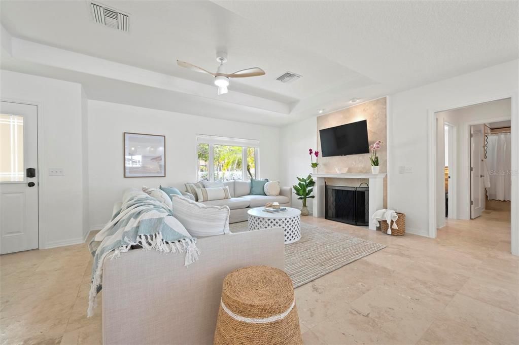 For Sale: $1,649,000 (3 beds, 2 baths, 1777 Square Feet)