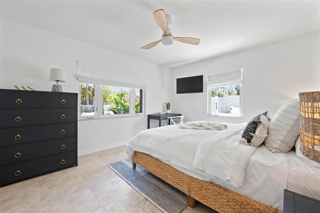 For Sale: $1,649,000 (3 beds, 2 baths, 1777 Square Feet)