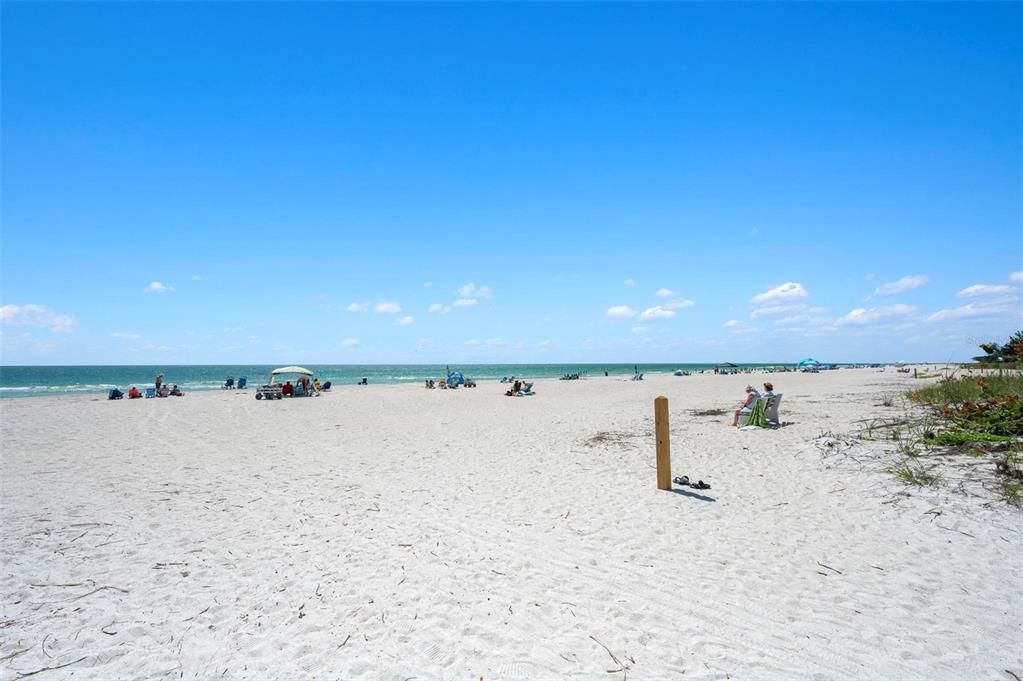 For Sale: $1,649,000 (3 beds, 2 baths, 1777 Square Feet)