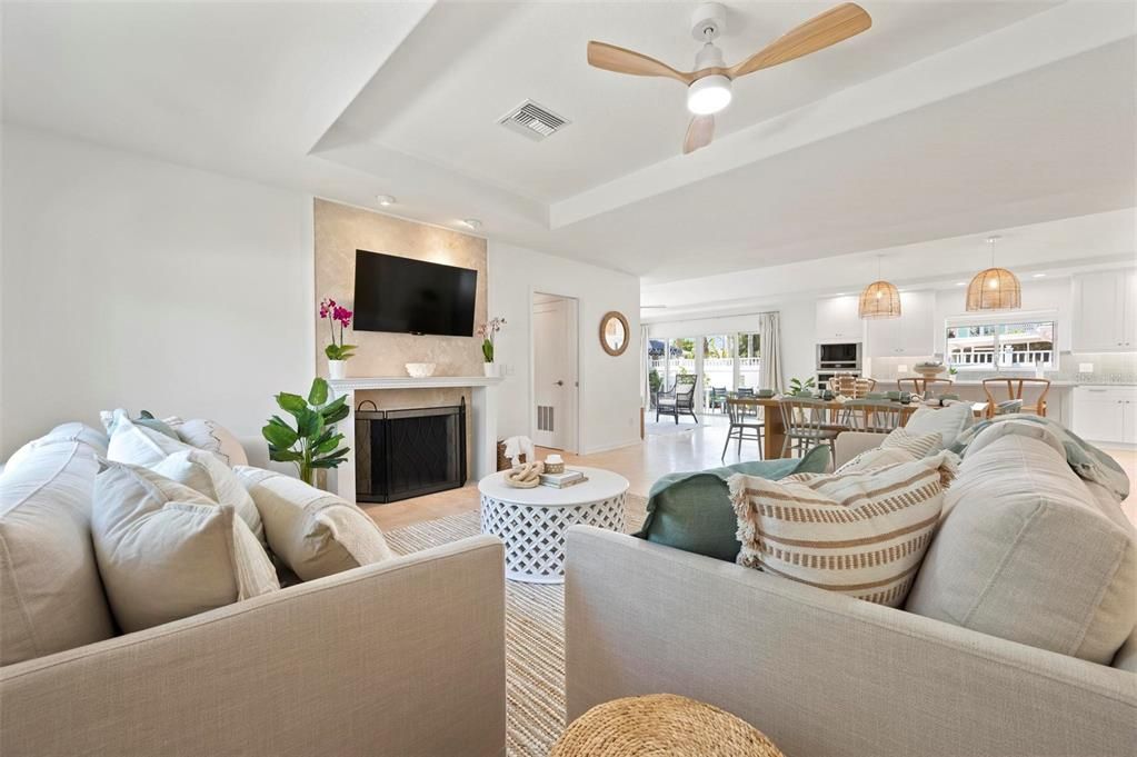 For Sale: $1,649,000 (3 beds, 2 baths, 1777 Square Feet)