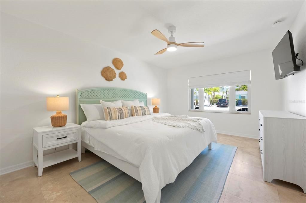 For Sale: $1,649,000 (3 beds, 2 baths, 1777 Square Feet)