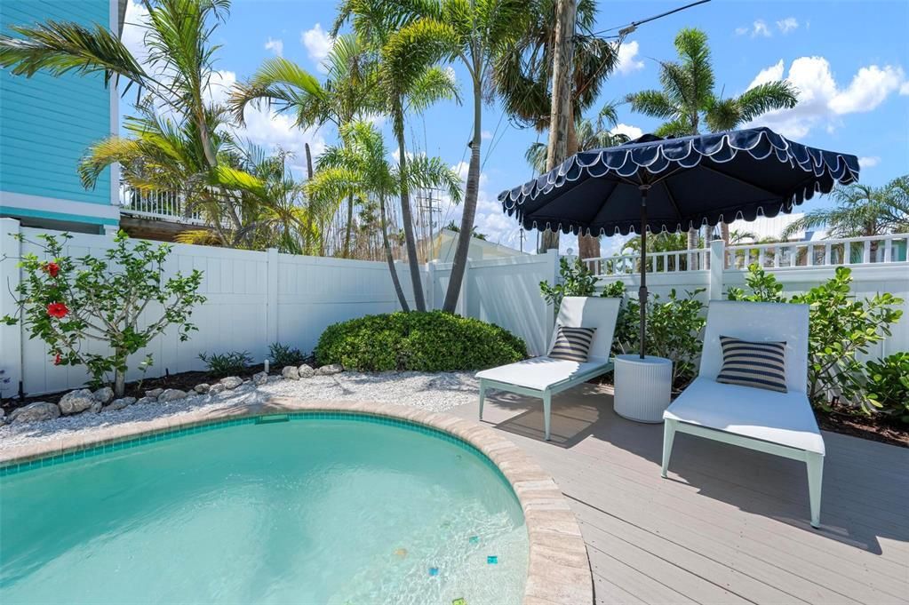 For Sale: $1,649,000 (3 beds, 2 baths, 1777 Square Feet)