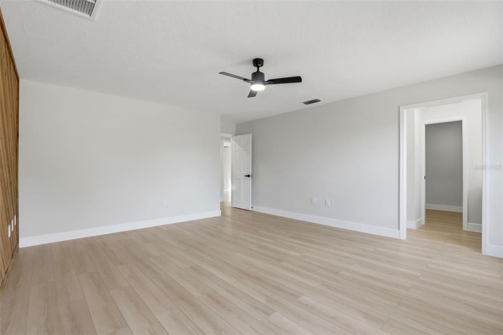 待售: $589,000 (4 贝兹, 3 浴室, 2403 平方英尺)